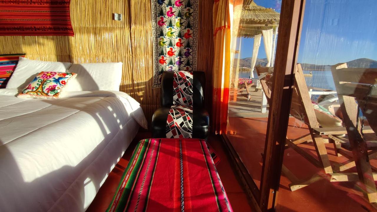 UROs ARUNTAWI LODGE Puno Exterior foto