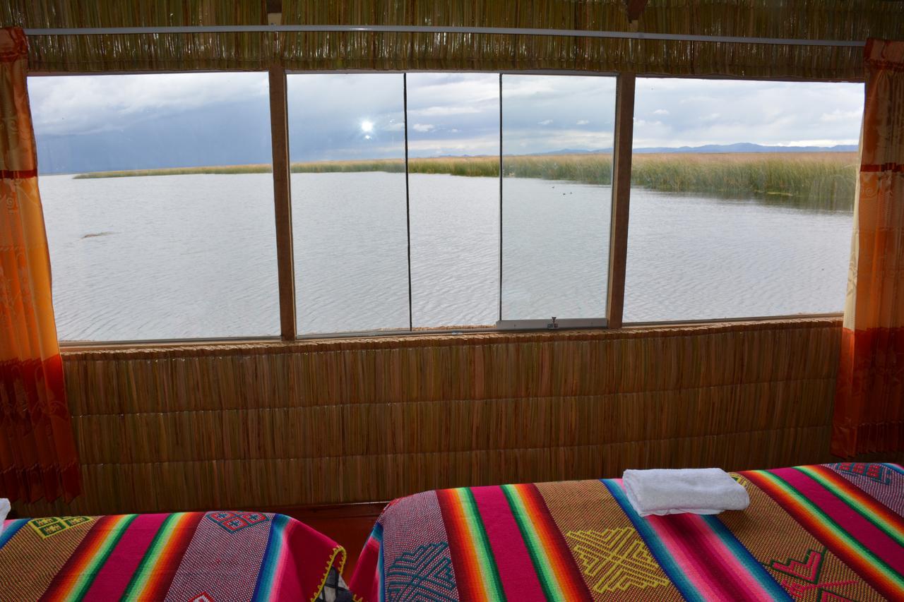 UROs ARUNTAWI LODGE Puno Exterior foto