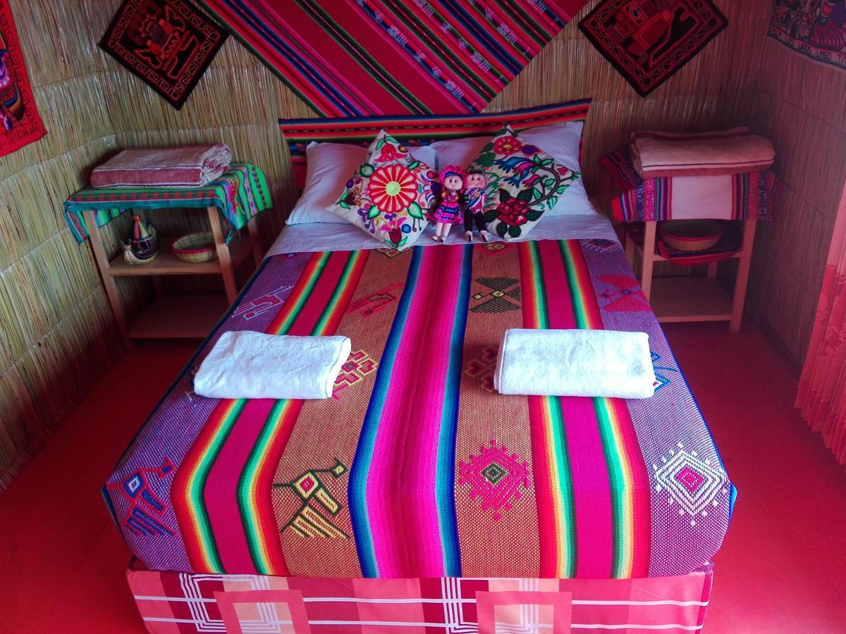 UROs ARUNTAWI LODGE Puno Exterior foto