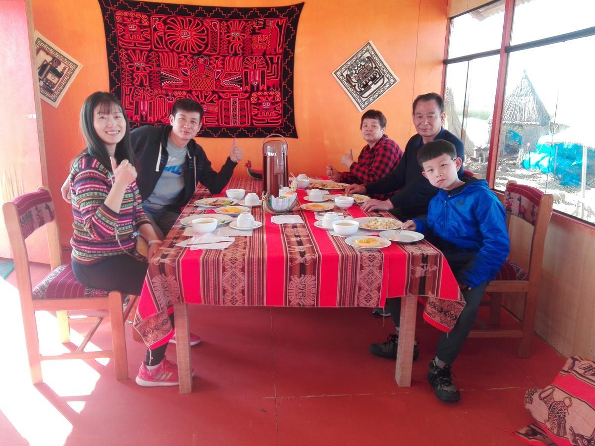 UROs ARUNTAWI LODGE Puno Exterior foto